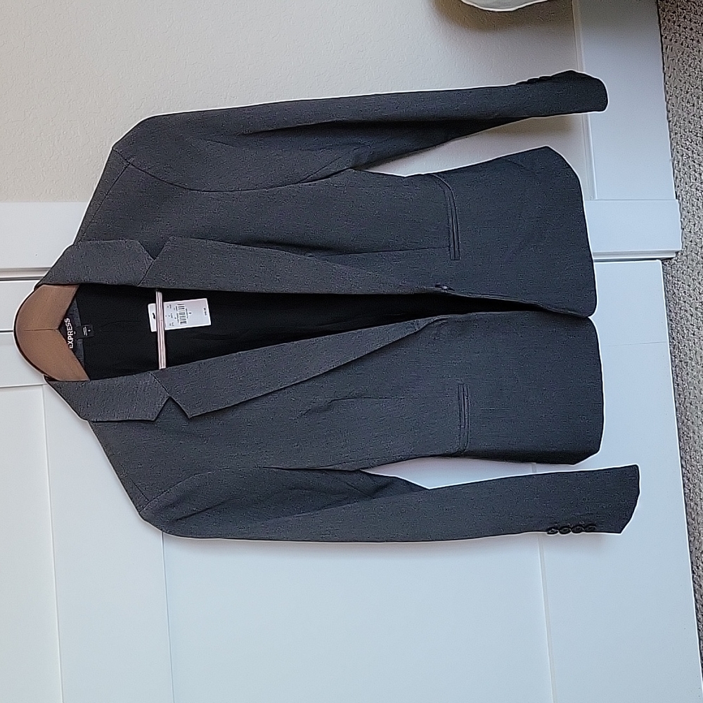 Express Women's Suit Jacket in Gray - size 4